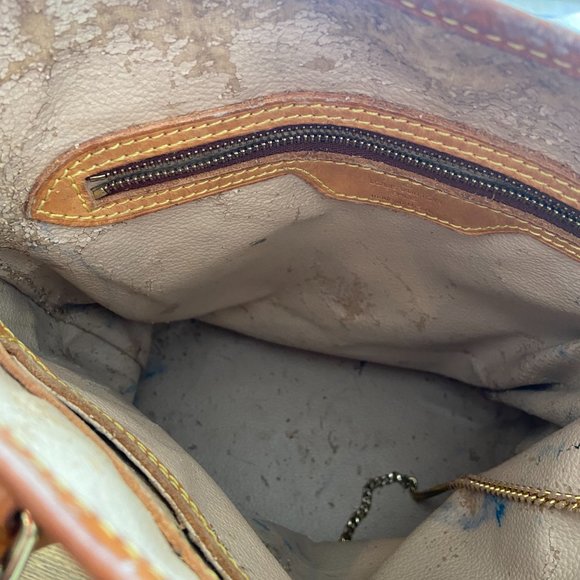 Authentic Louis Vuitton bucket bag - Picture 5 of 7